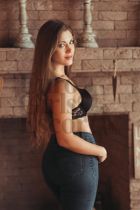 Hot babe in Cyprus (Limassol): Stefany wants to share her passion with you