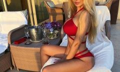 Cunnilingus from a lesbian prostitute Teagan
